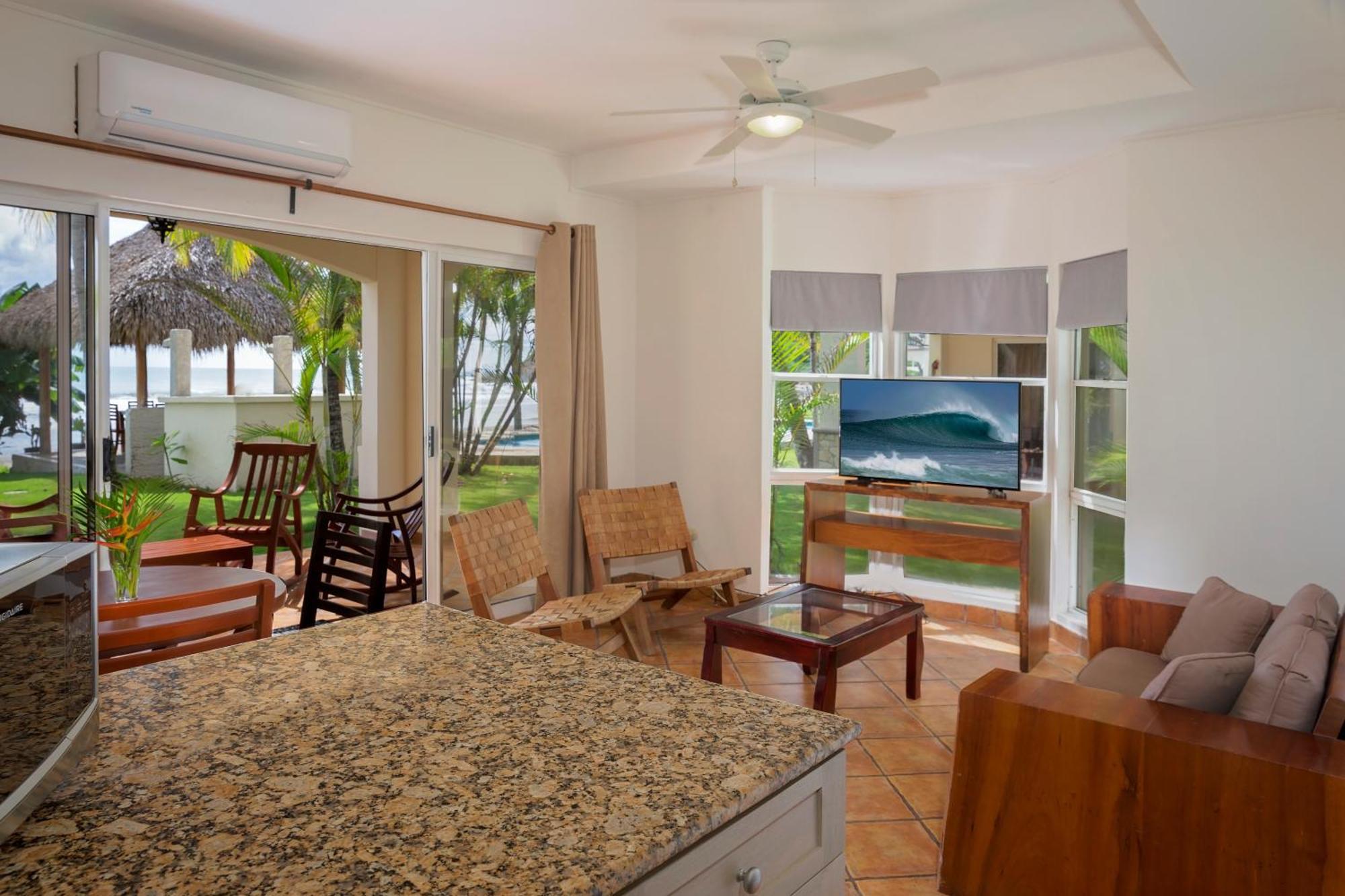 Villas Iguana A-13 Beachfront Condo Экстерьер фото